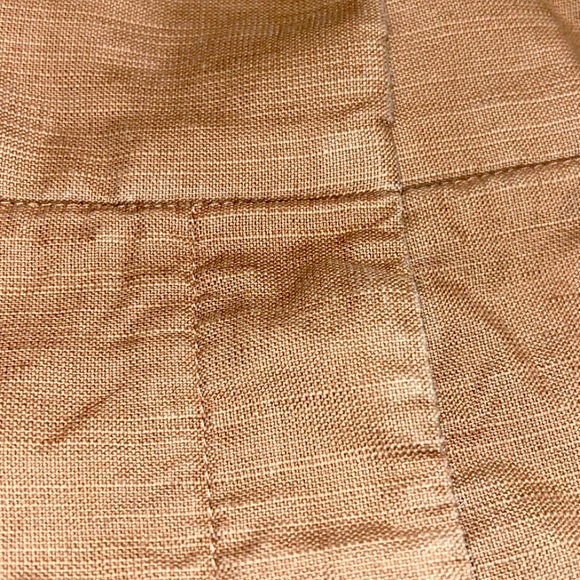 Aritzia linen blend paper bag shorts with tie - Picture 3 of 3